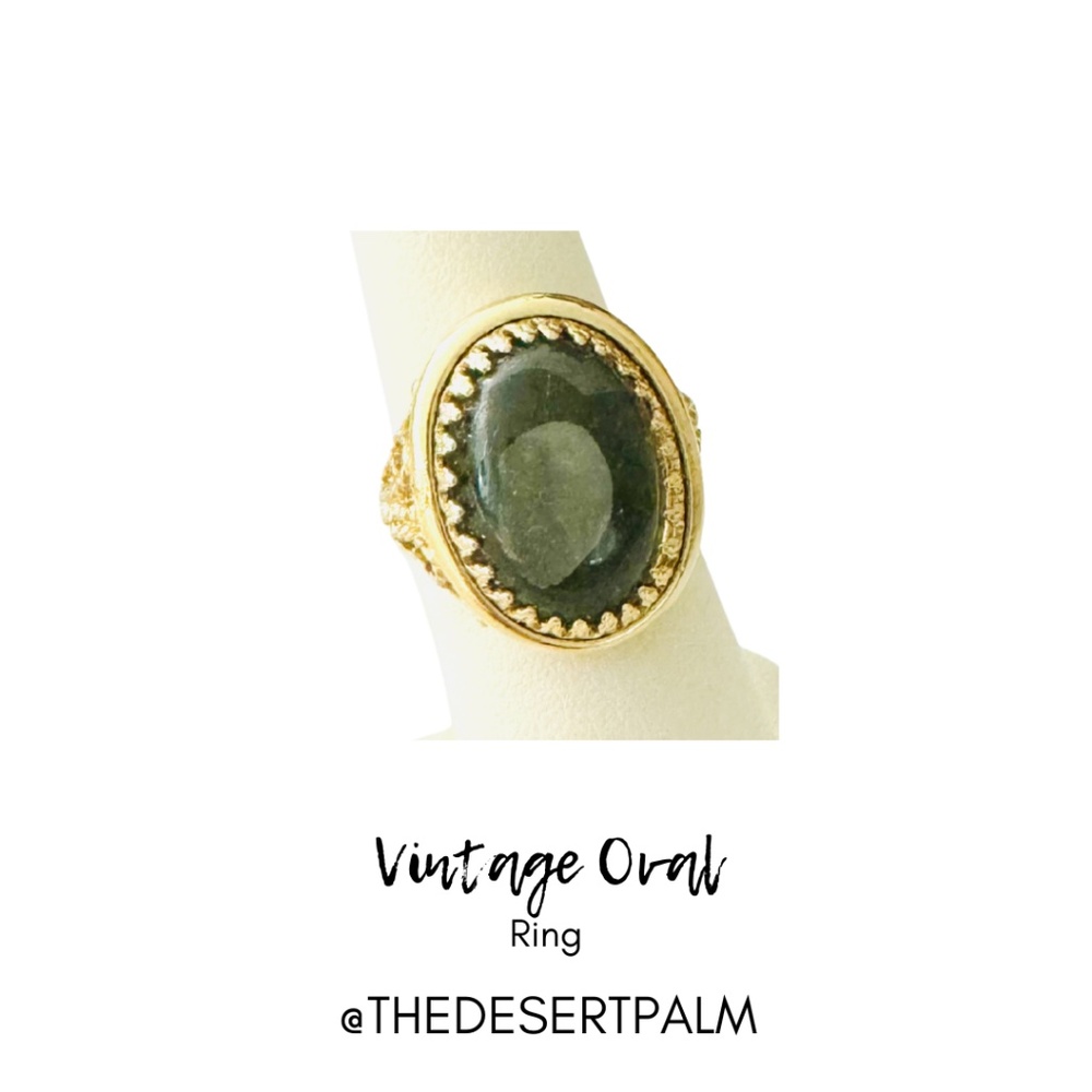 Vintage Gold Tone Oval Ring ✨ | Black & Grey Statement Ring | Size 6.5
